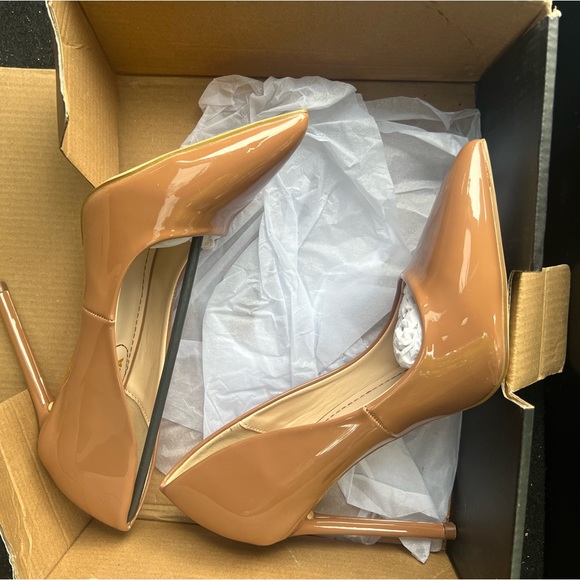 Heels news - Picture 1 of 4